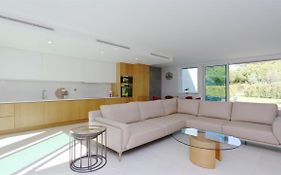 Villa Terese-Cleverdetails, Central Vilamoura, Sleeps 6, Luxury, Walking Distance